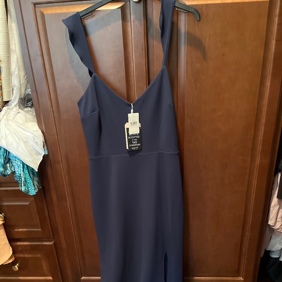 WAYF maxi navy never worn - Picture 1 of 2